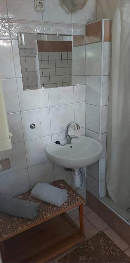 Badacsonyi Magan Szallas Badacsonytomaj Buitenkant foto