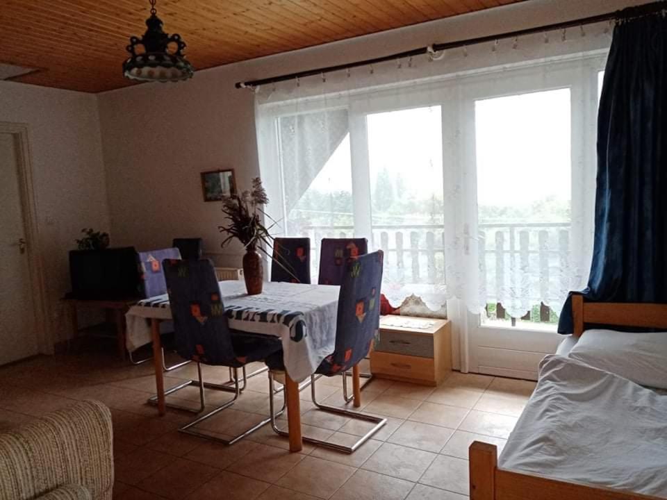 Badacsonyi Magan Szallas Badacsonytomaj Buitenkant foto